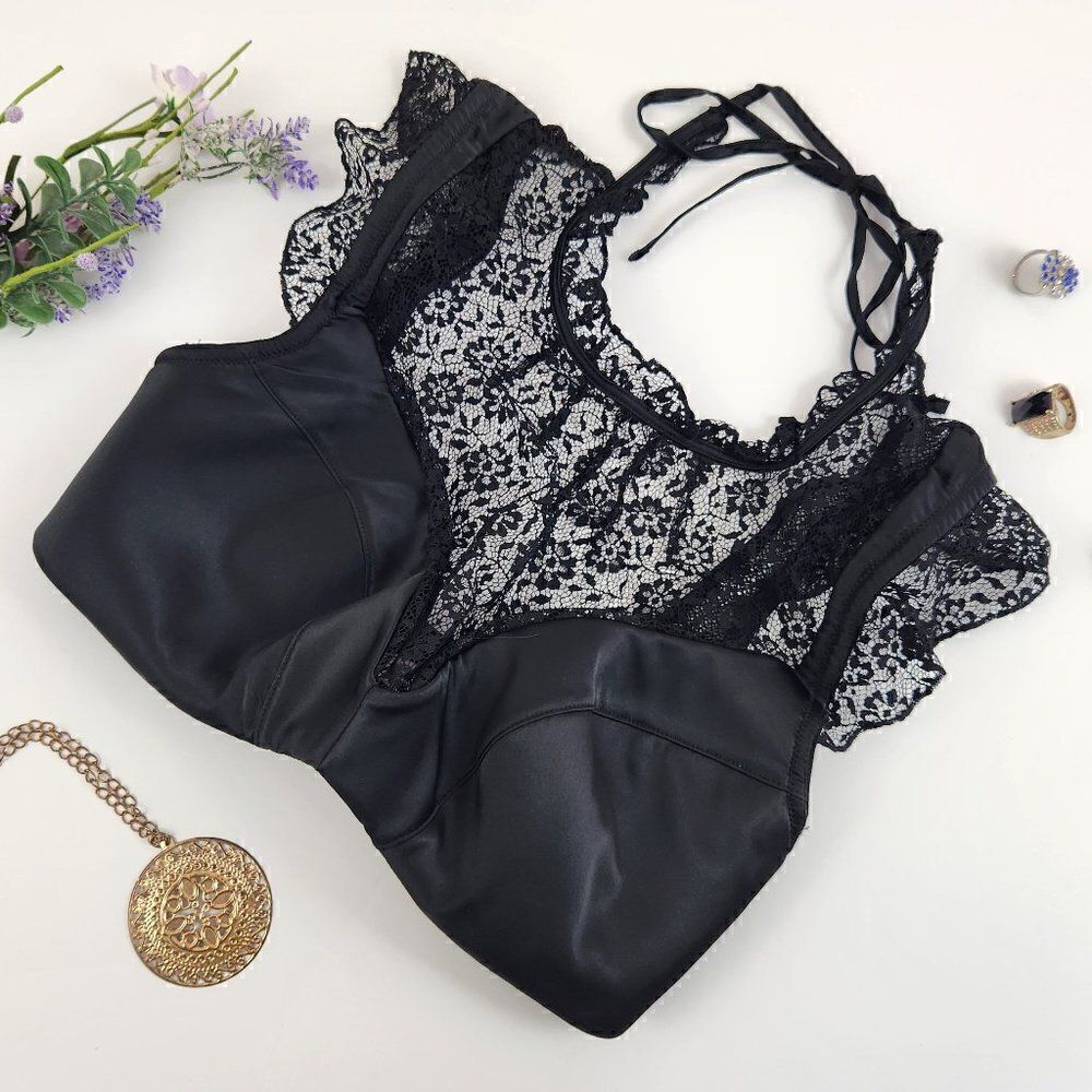 32DD {Victoria's Secret} Black Bra Top